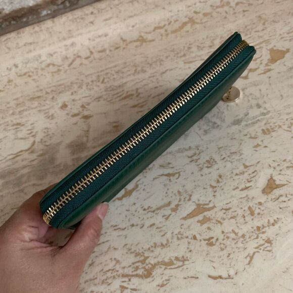 DKNY continental wallet zip around green - Picture 6 of 9